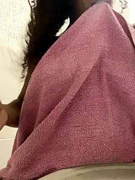 Snapshot of seusegredo___ chatting on 10-22-25, 06:51 seusegredo online show from 10-22-25, 06:51