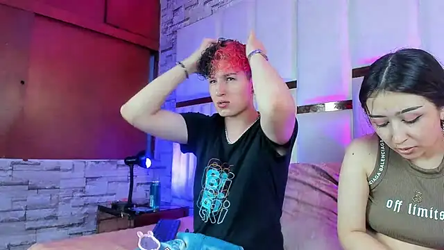 Snapshot of ANLLELOAndANGELA chatting on 11-13-25, 06:29 ANLLELOAndANGELA online show from 11-13-25, 06:29