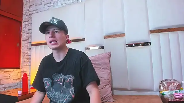 ANLLELOAndANGELA online show from 12-15-25, 04:55