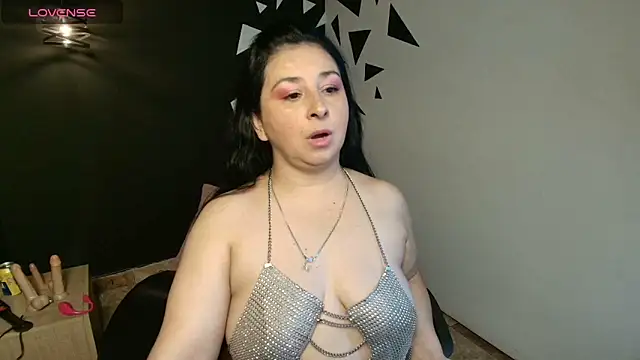 AgataThompson  online show from 10-13-25, 08:53