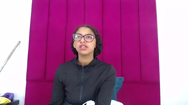 TinyStar15 online show from 11-11-25, 08:42