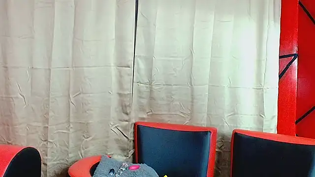 Selenegomezz online show from 01-10-26, 08:21