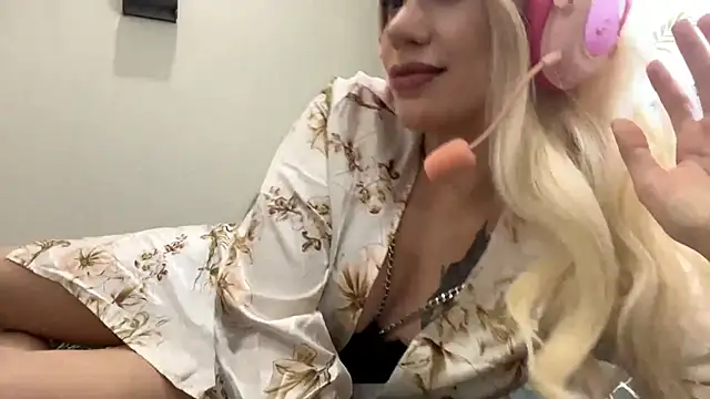 AdrianaRudin online show from 09-29-25, 07:24