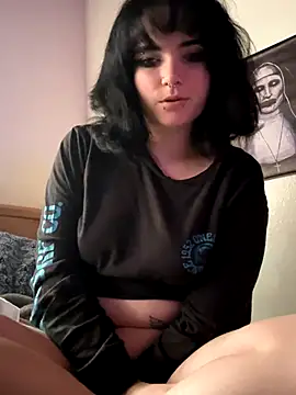 slttystargirl online show from 09-18-25, 07:05
