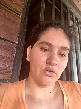 Snapshot of lunasexyhot18 chatting on 10-19-25, 08:20 lunasexyhot18 online show from 10-19-25, 08:20