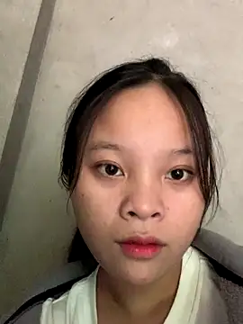 Snapshot of -Miraa- chatting on 09-25-25, 01:42 -Miraa- online show from 09-25-25, 01:42
