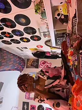 Snapshot of Zayinc chatting on 11-01-25, 10:28 Zayinc online show from 11-01-25, 10:28