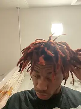 Snapshot of Zayinc chatting on 11-09-25, 02:15 Zayinc online show from 11-09-25, 02:15