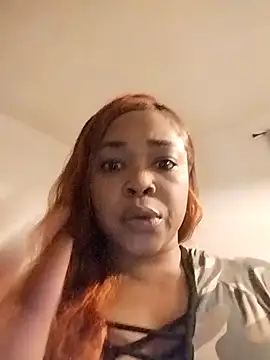 Snapshot of aquasgift chatting on 10-10-25, 12:53 aquasgift online show from 10-10-25, 12:53