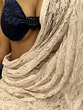 Snapshot of Sweets-jaanu chatting on 11-19-25, 05:18 Sweets-jaanu online show from 11-19-25, 05:18