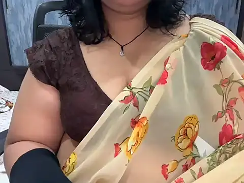 divya-jannu online show from 09-25-25, 04:21