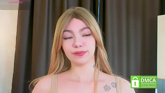 EmilyZortea online show from 10-15-25, 08:36