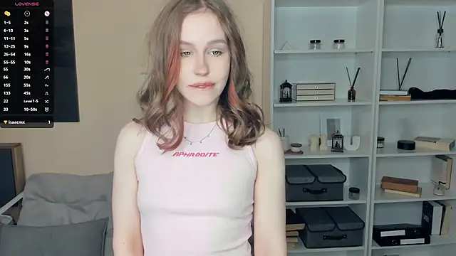 Snapshot of MaliaBourraine chatting on 02-05-26, 07:35 MaliaBourraine online show from 02-05-26, 07:35