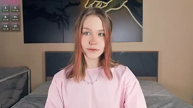 Snapshot of MaliaBourraine chatting on 02-13-26, 07:04 MaliaBourraine online show from 02-13-26, 07:04