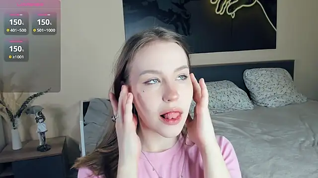 Snapshot of MaliaBourraine chatting on 02-14-26, 07:16 MaliaBourraine online show from 02-14-26, 07:16