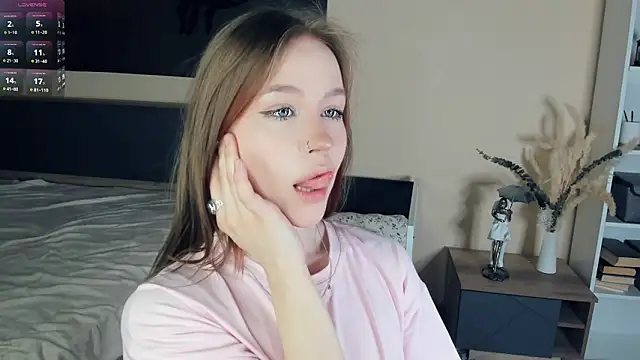 Snapshot of MaliaBourraine chatting on 02-15-26, 07:51 MaliaBourraine online show from 02-15-26, 07:51