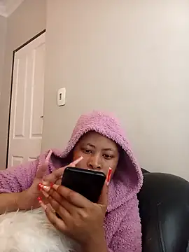 BubblyBeautiful online show from 10-20-25, 02:50