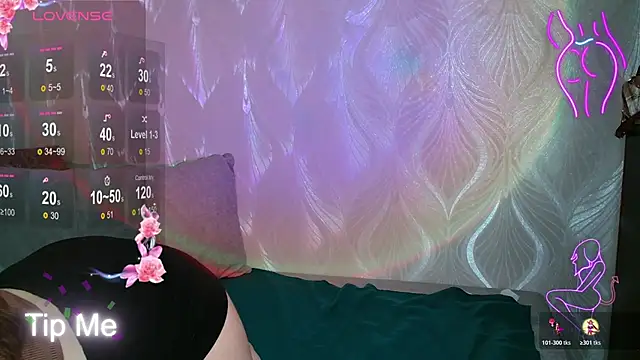 Snapshot of ViolettaMoll chatting on 10-21-25, 05:57 ViolettaMoll online show from 10-21-25, 05:57