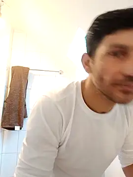 Snapshot of Casianantoonnio chatting on 12-18-25, 01:28 Casianantoonnio online show from 12-18-25, 01:28