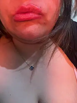 Snapshot of Heidaa chatting on 02-12-26, 04:18 Heidaa online show from 02-12-26, 04:18