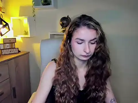 Snapshot of NinaBlond1 chatting on 12-01-25, 06:29 NinaBlond1 online show from 12-01-25, 06:29