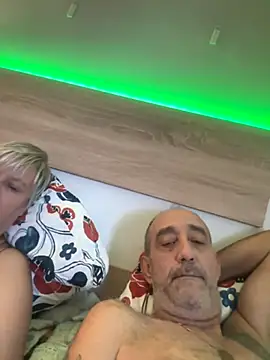 Snapshot of VyC7564 chatting on 11-14-25, 09:30 VyC7564 online show from 11-14-25, 09:30