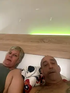 Snapshot of VyC7564 chatting on 11-25-25, 10:54 VyC7564 online show from 11-25-25, 10:54