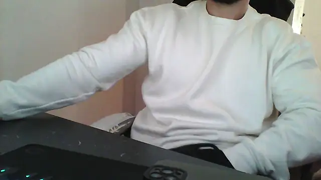 yourfantasy777 online show from 11-18-25, 04:33