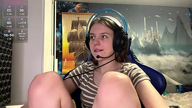 Elira Breeze online show from 02-22-26, 04:05