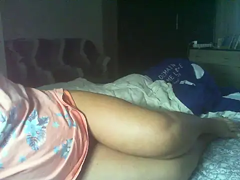 Lauray1 online show from 11-16-25, 06:46