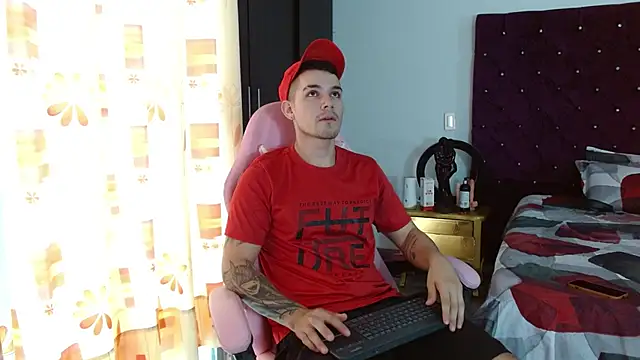 BooyHott  online show from 11-19-25, 06:52