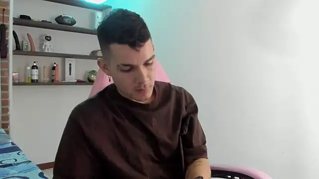 BooyHott  online show from 12-22-25, 07:11