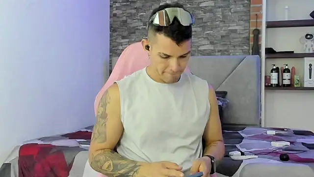 BooyHott  online show from 02-05-26, 07:29