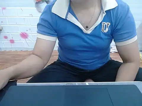 Hannie 26 online show from 11-06-25, 01:01