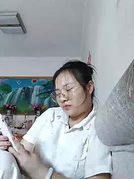 emiu xinh03 online show from 09-22-25, 08:27