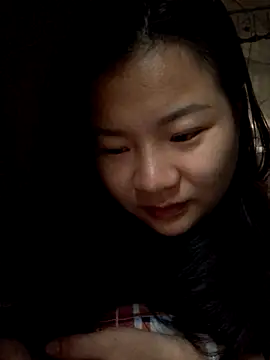 emiu xinh03 online show from 10-07-25, 04:31