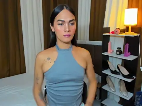 Snapshot of Sedictive_Samantha chatting on 10-13-25, 06:08 Sedictive Samantha online show from 10-13-25, 06:08