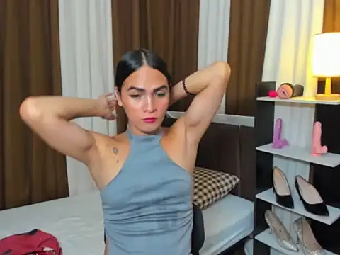 Snapshot of Sedictive_Samantha chatting on 10-19-25, 01:23 Sedictive Samantha online show from 10-19-25, 01:23