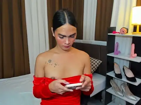 Snapshot of Sedictive_Samantha chatting on 10-20-25, 04:46 Sedictive Samantha online show from 10-20-25, 04:46