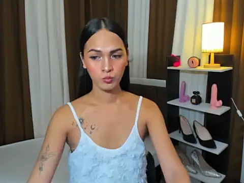 Snapshot of Sedictive_Samantha chatting on 10-26-25, 05:13 Sedictive Samantha online show from 10-26-25, 05:13