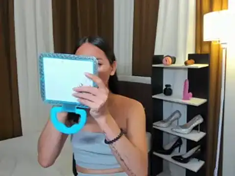 Snapshot of Sedictive_Samantha chatting on 11-18-25, 10:36 Sedictive Samantha online show from 11-18-25, 10:36