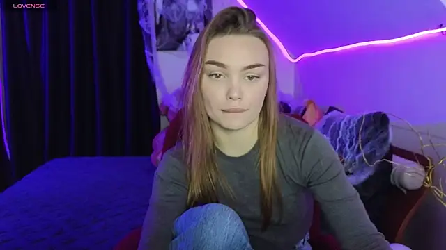 KitsyMoore online show from 11-02-25, 02:41