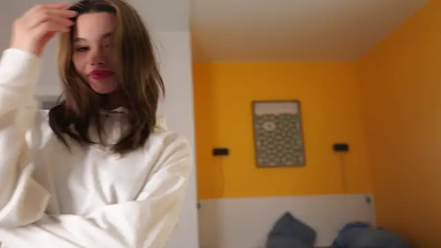 lovekissmes online show from 10-26-25, 02:12