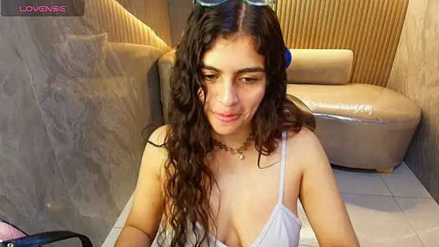 dany r  online show from 10-20-25, 01:00