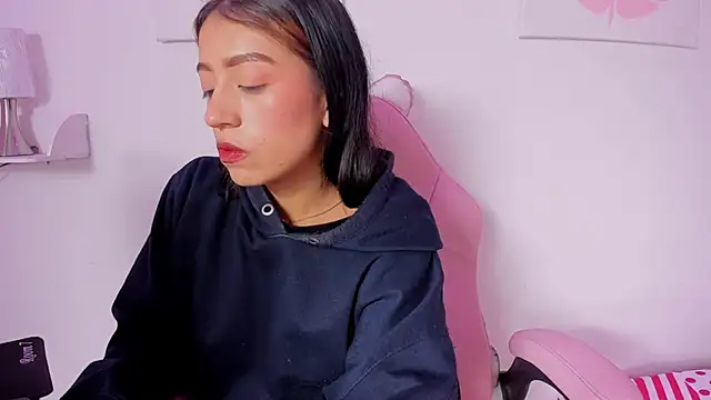 sofi  princess online show from 10-06-25, 03:15
