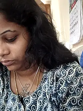 sweetqueen143 online show from 10-09-25, 03:59