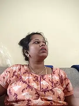 sweetqueen143 online show from 10-14-25, 04:35