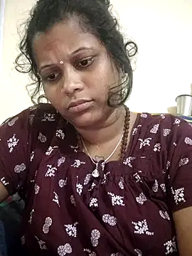 sweetqueen143 online show from 11-06-25, 04:08