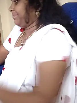 sweetqueen143 online show from 11-22-25, 04:50