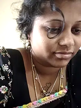 sweetqueen143 online show from 11-24-25, 05:18